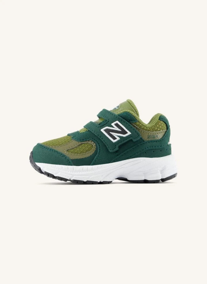 New Balance - Scratch Sneakers 2002 | Forest Green