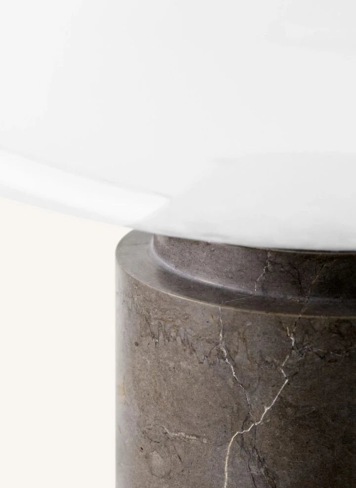 & Tradition - Mist AP17 table lamp | Grey