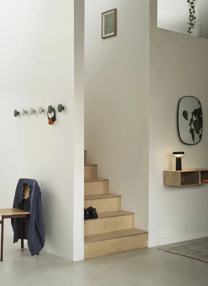 Muuto - Table lamp Ease, Johan Van Hengel | Black