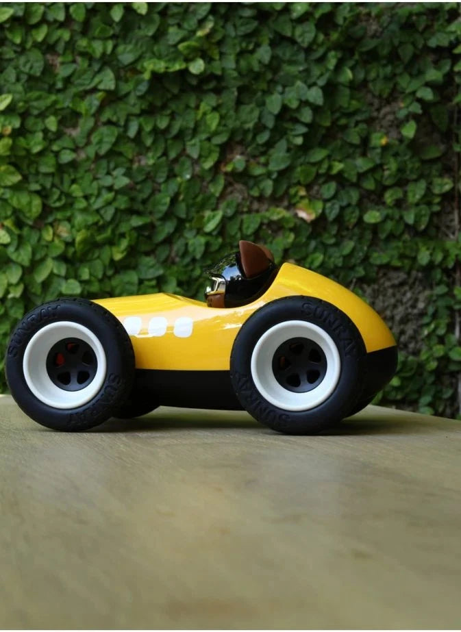 Playforever - Egg Karlos car | Yellow