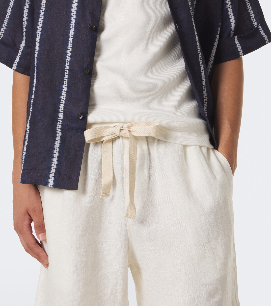 Commas - Linen shorts