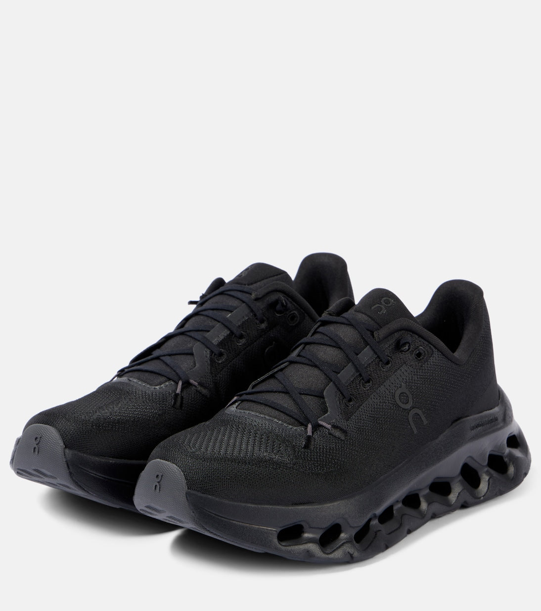 On - Cloudtilt running shoes