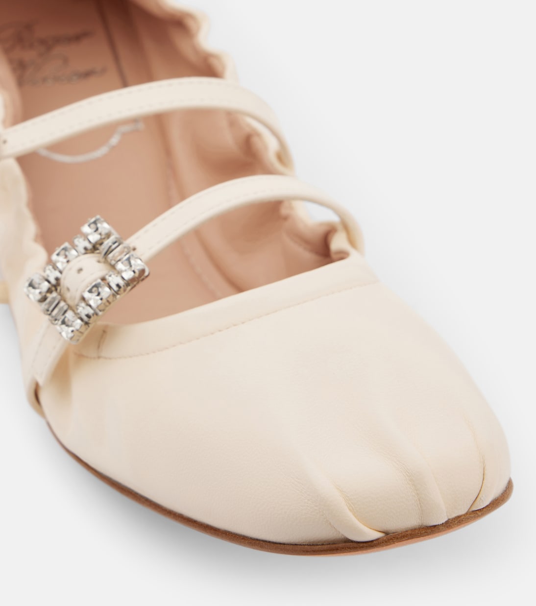Roger Vivier - Crystal-embellished leather ballet flats