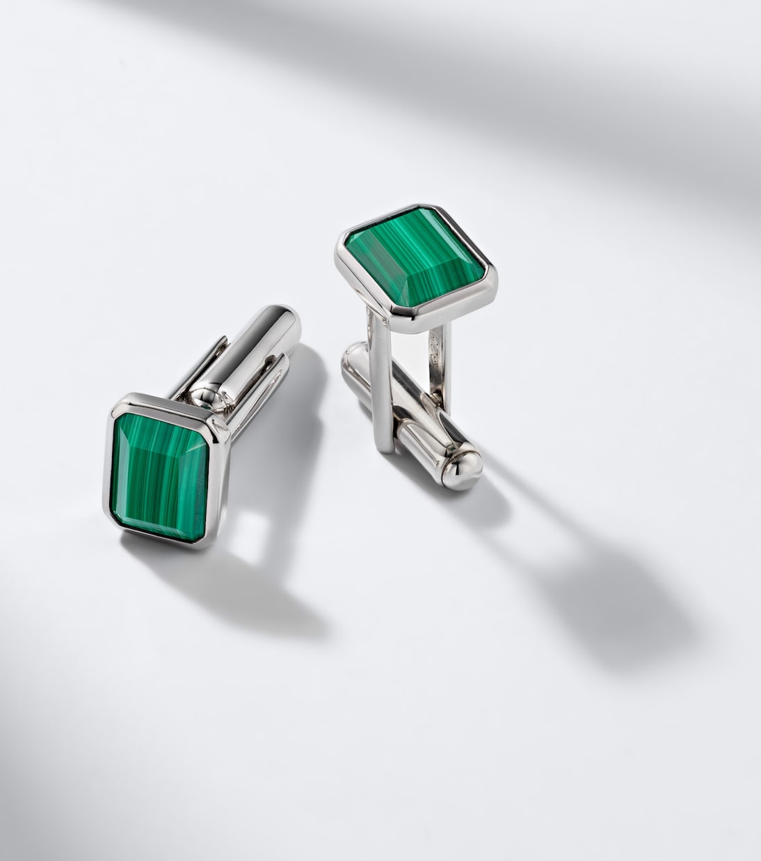 Mateo - Sterling silver cufflinks with malachites