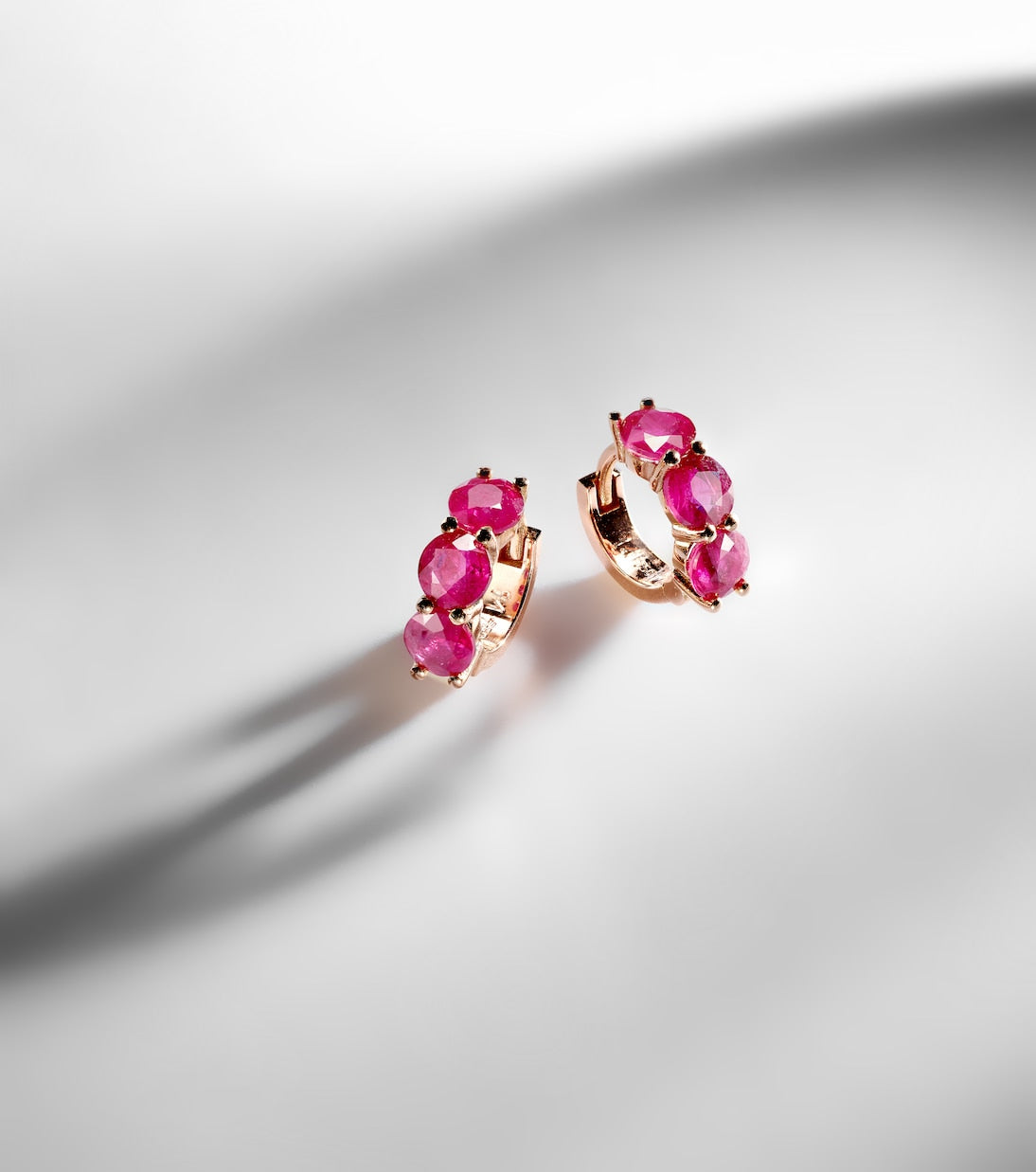 Ileana Makri - 18kt rose gold hoop earrings with rubies