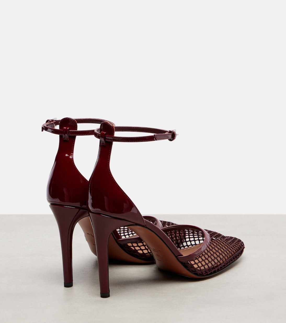 Alaïa - 90 fishnet pumps