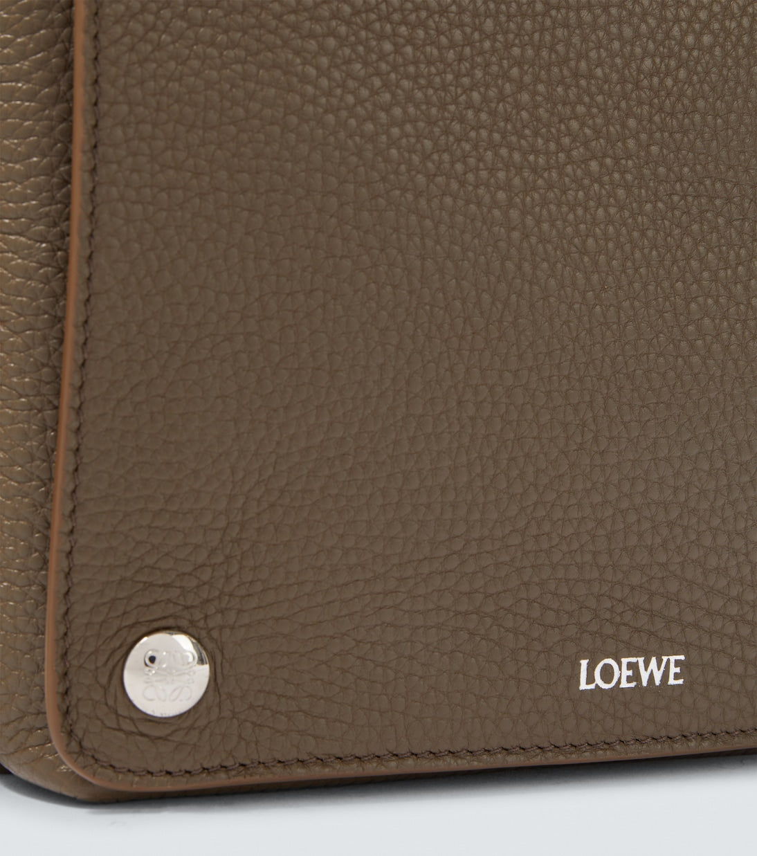 Loewe - Pebble Medium leather messenger bag