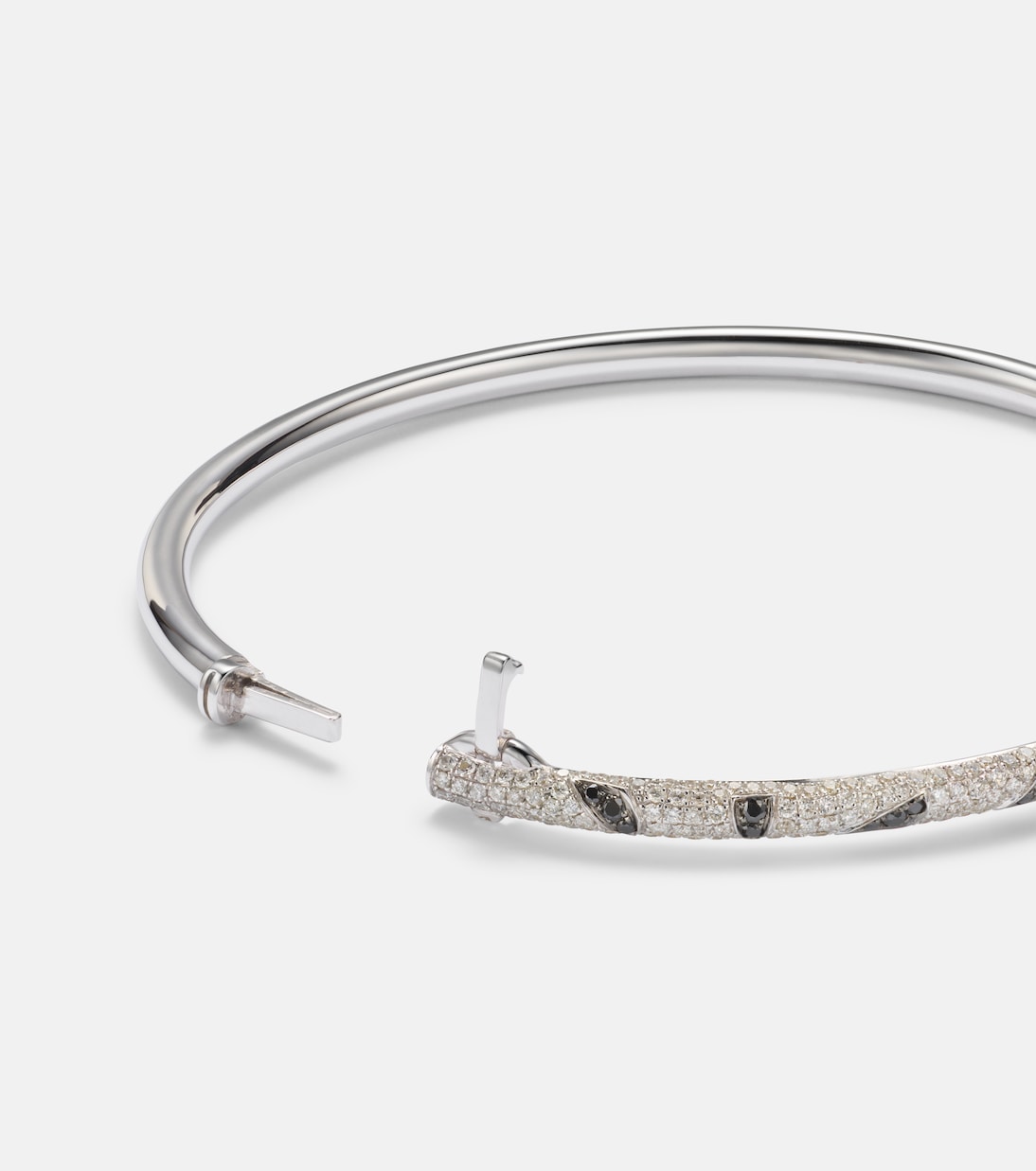 Yvonne Léon - Jonc Zèbre 9kt white gold bracelet with diamonds