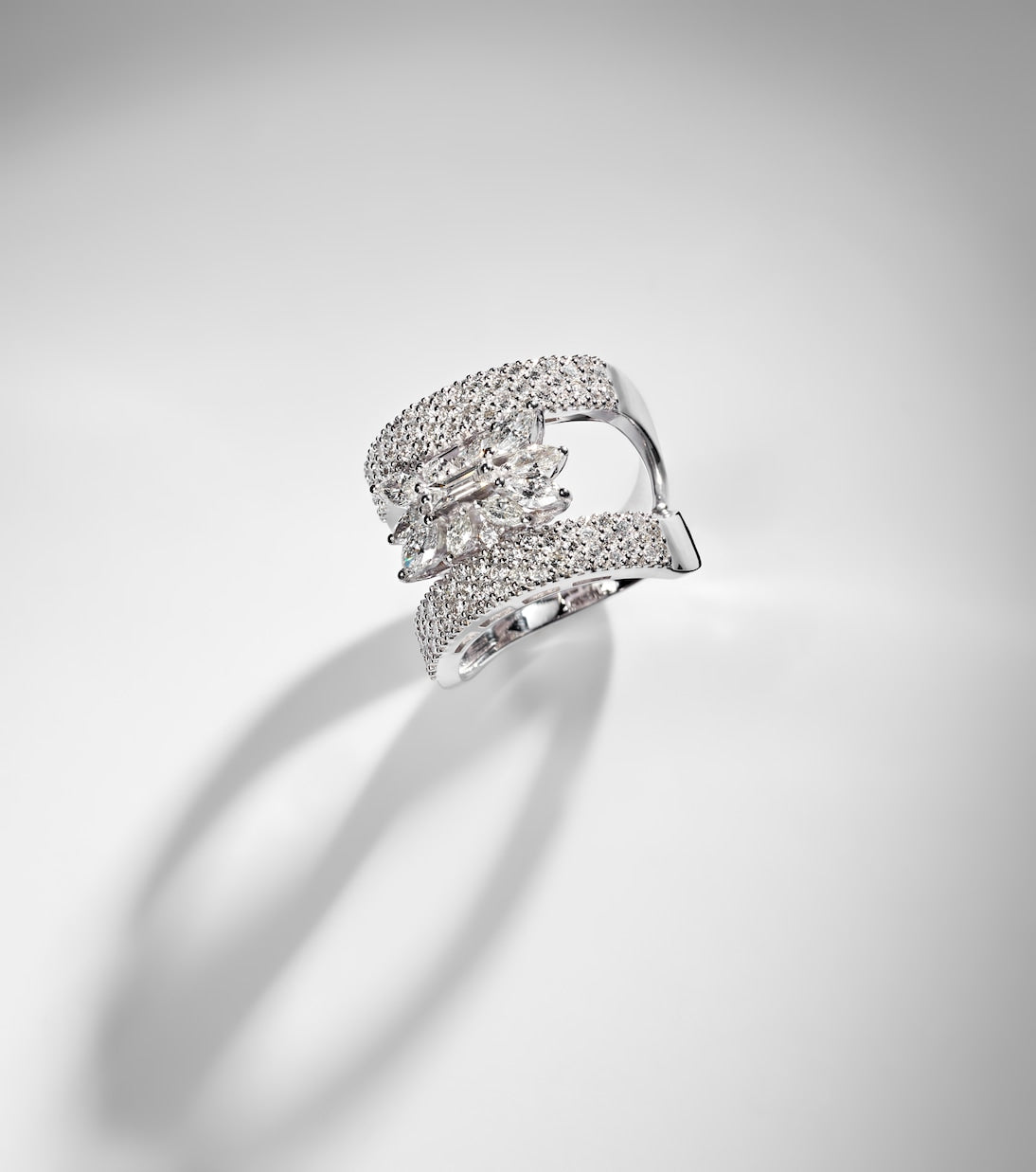 Yeprem - Y-Not 18kt white gold ring with diamonds