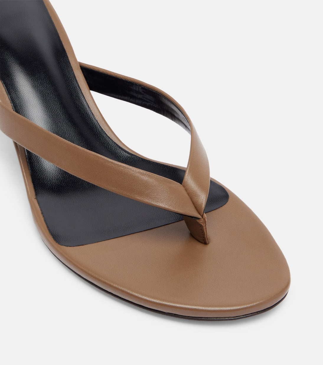 JUDE - Rooty leather thong sandals