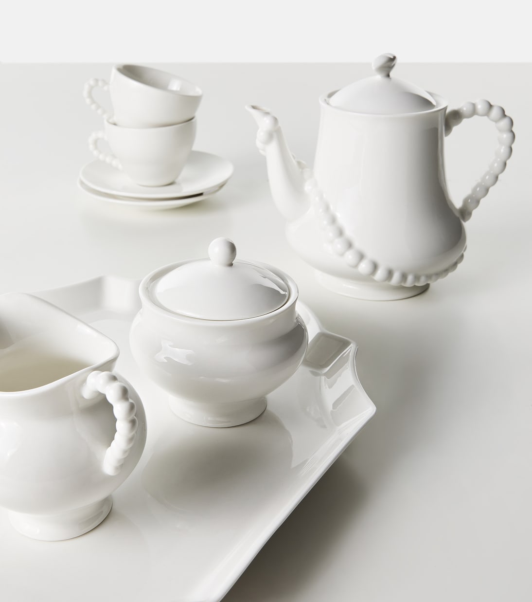 Serax - Les Objets Mouleversants Perle Fine tea set by Wouters & Hendrix