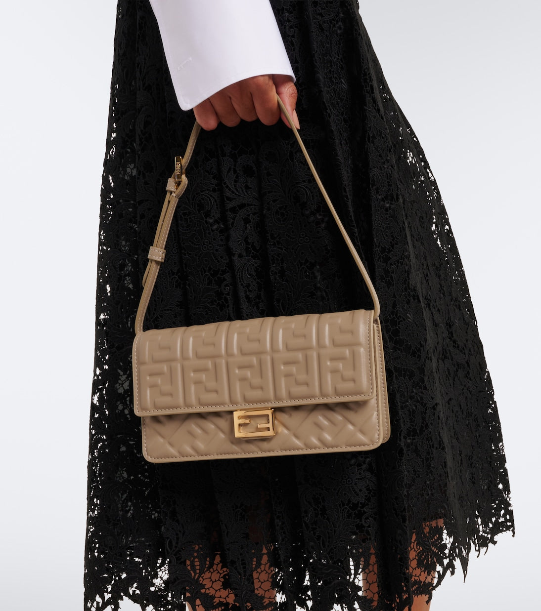 Fendi - Tube FF leather wallet on chain